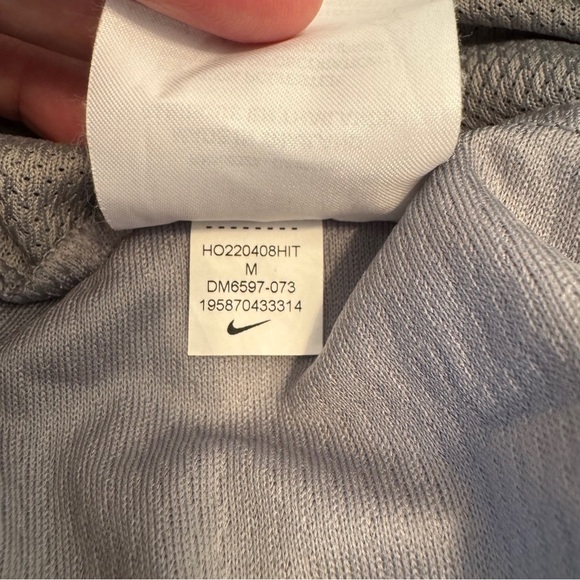 Nike Dri-Fit Grey Joggers with Elastic Waistband and Athletic Cut Size Medium - Picture 11 of 11